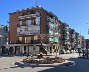 Vista exterior de Pis en venda en Leganés amb Terrassa