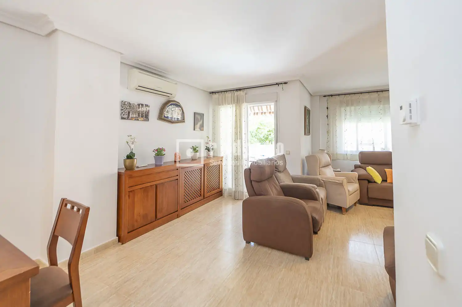 Sala d'estar de Casa o xalet en venda en Valdemoro amb Calefacció, Terrassa i Alarma