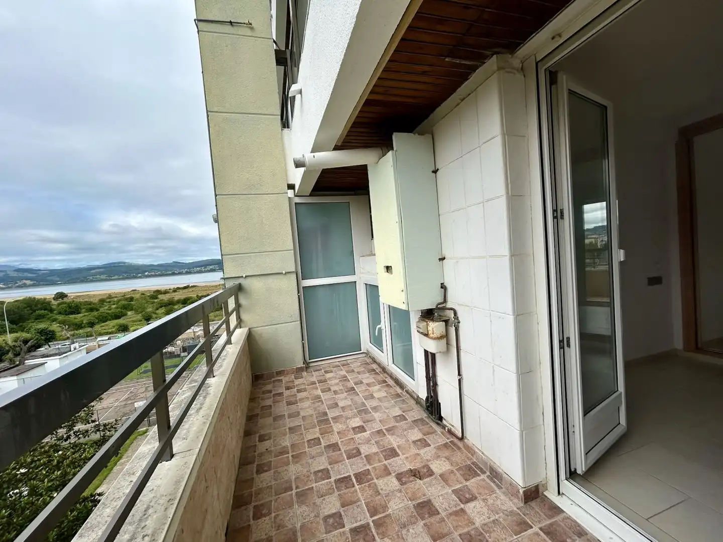 Terraza de Piso en venta en Laredo con Calefacción y Terraza