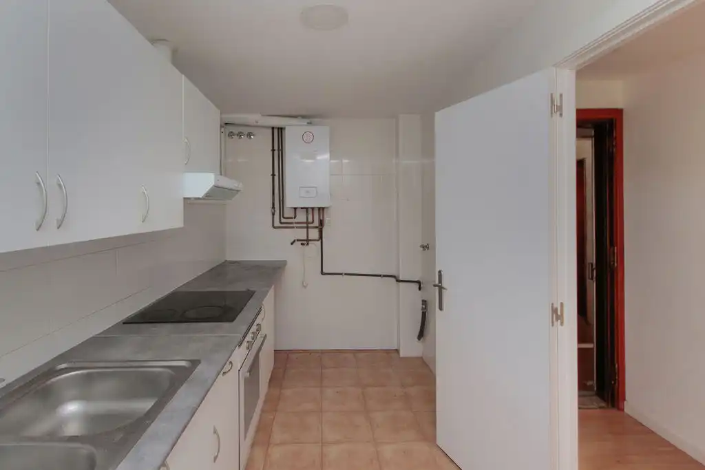 Cuina de Pis en venda en Barcelona amb Calefacció