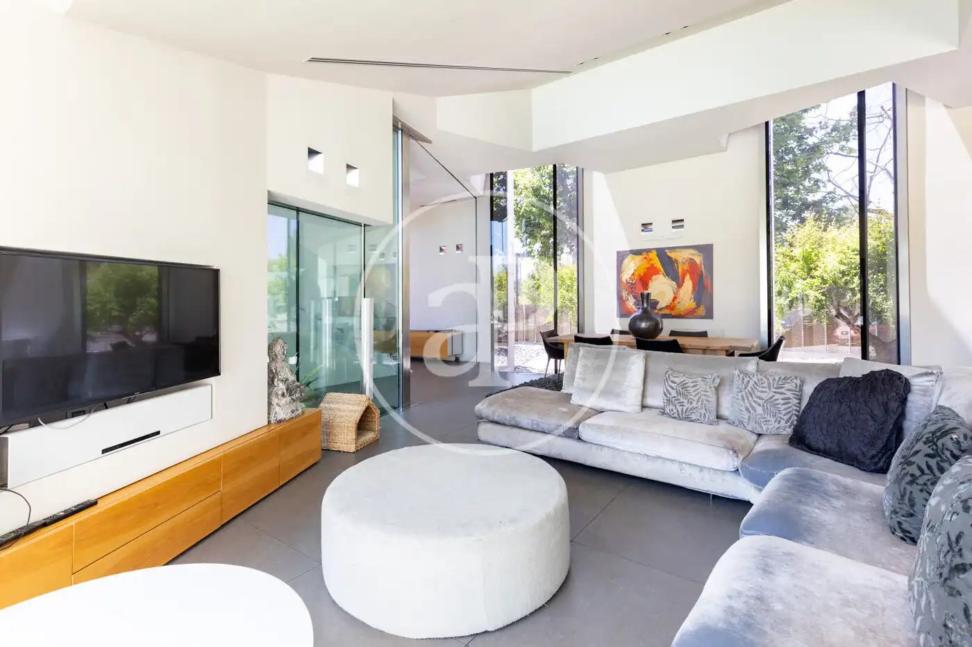 Sala d'estar de Casa o xalet en venda en Sant Cugat del Vallès amb Aire condicionat, Calefacció i Jardí privat