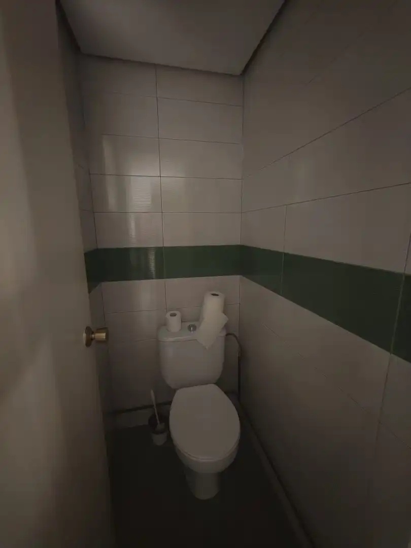 Bathroom of Office for rent in Alicante / Alacant  with Air Conditioner, Heating and Furnished
