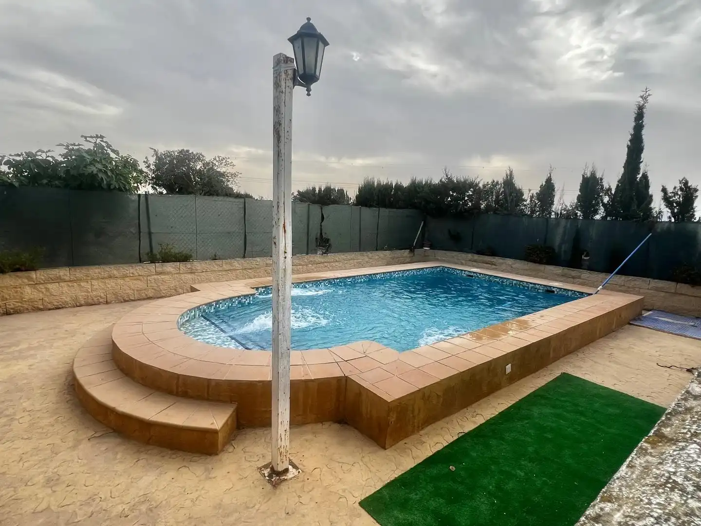 Swimming pool of Country homes for sale in Elche / Elx  with Swimming Pool