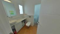 Bathroom of Flat for sale in  Barcelona Capital  with Air Conditioner and Heating