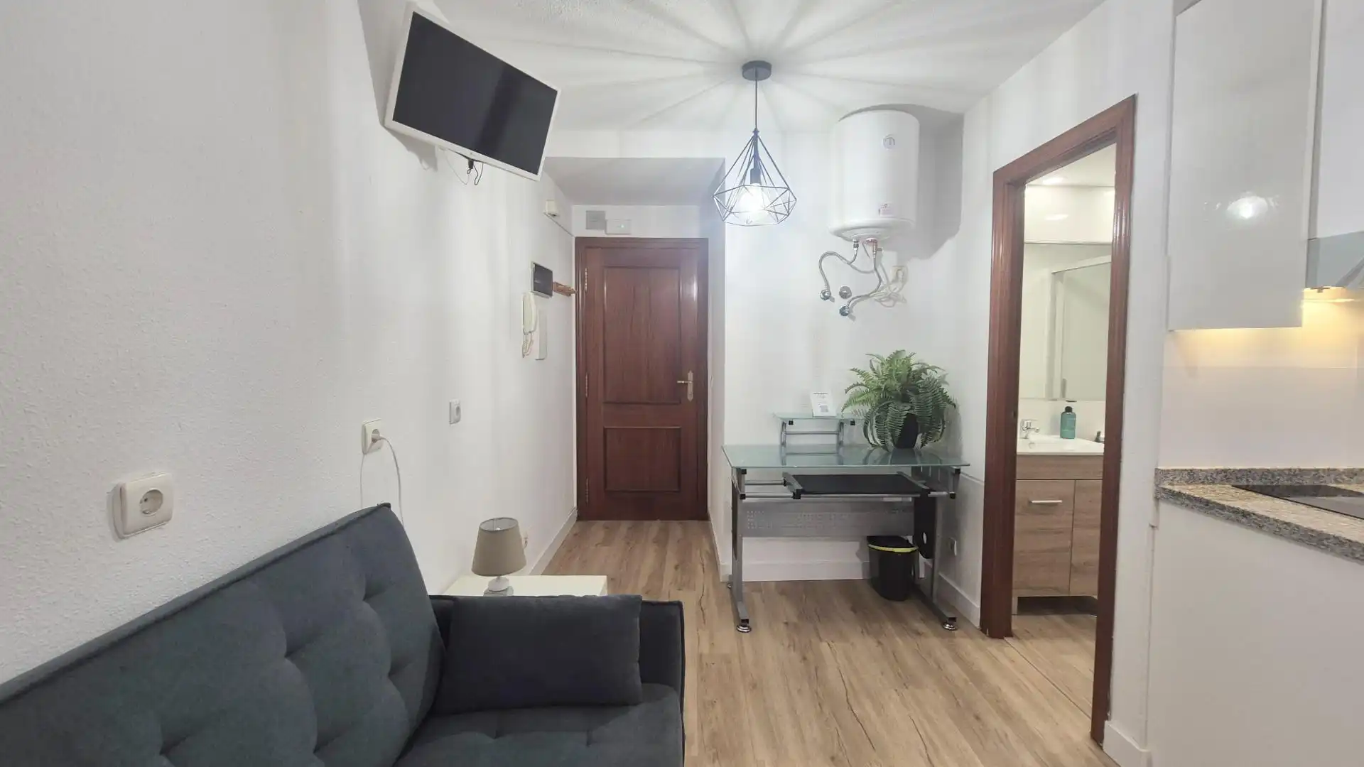 Living room of Study for rent in Salamanca  with Heating, Furnished and Balcony