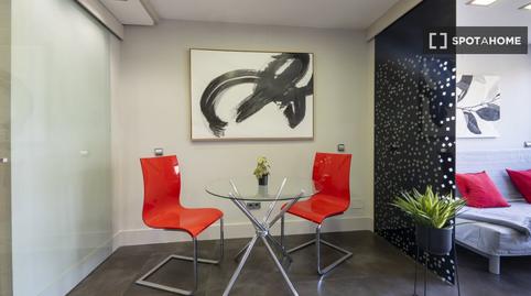 Foto 4 de Apartament per a compartir a Castillejos - Cuzco,  Madrid Capital