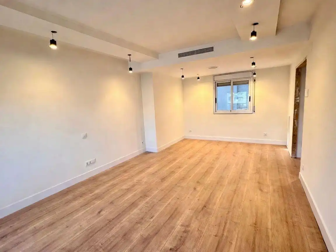 Living room of Flat for sale in Sabadell  with Air Conditioner, Heating and Terrace