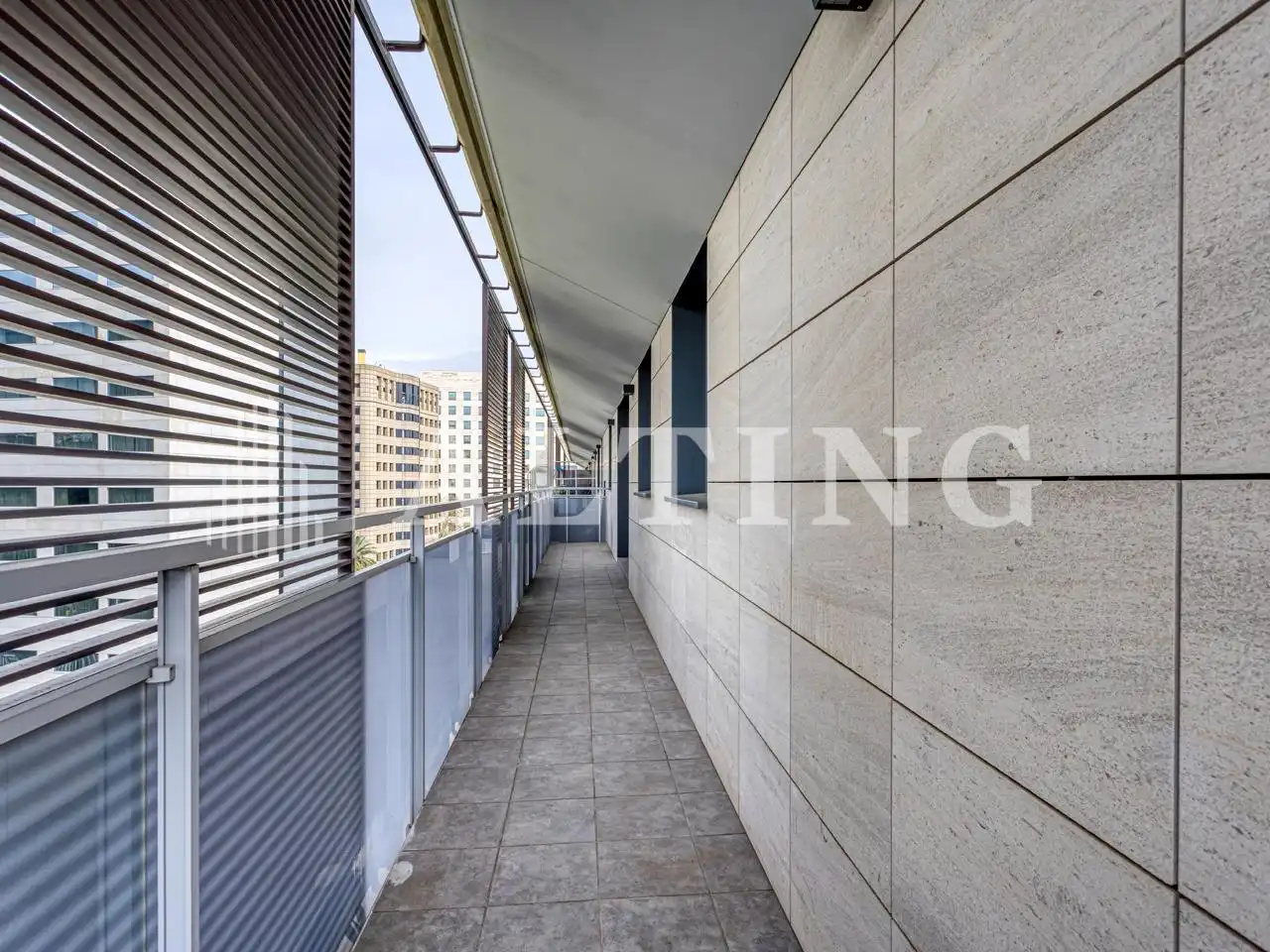 Terrasse von Wohnung zum Verkauf in Barcelona mit Parkett, Terrasse und Abstellraum