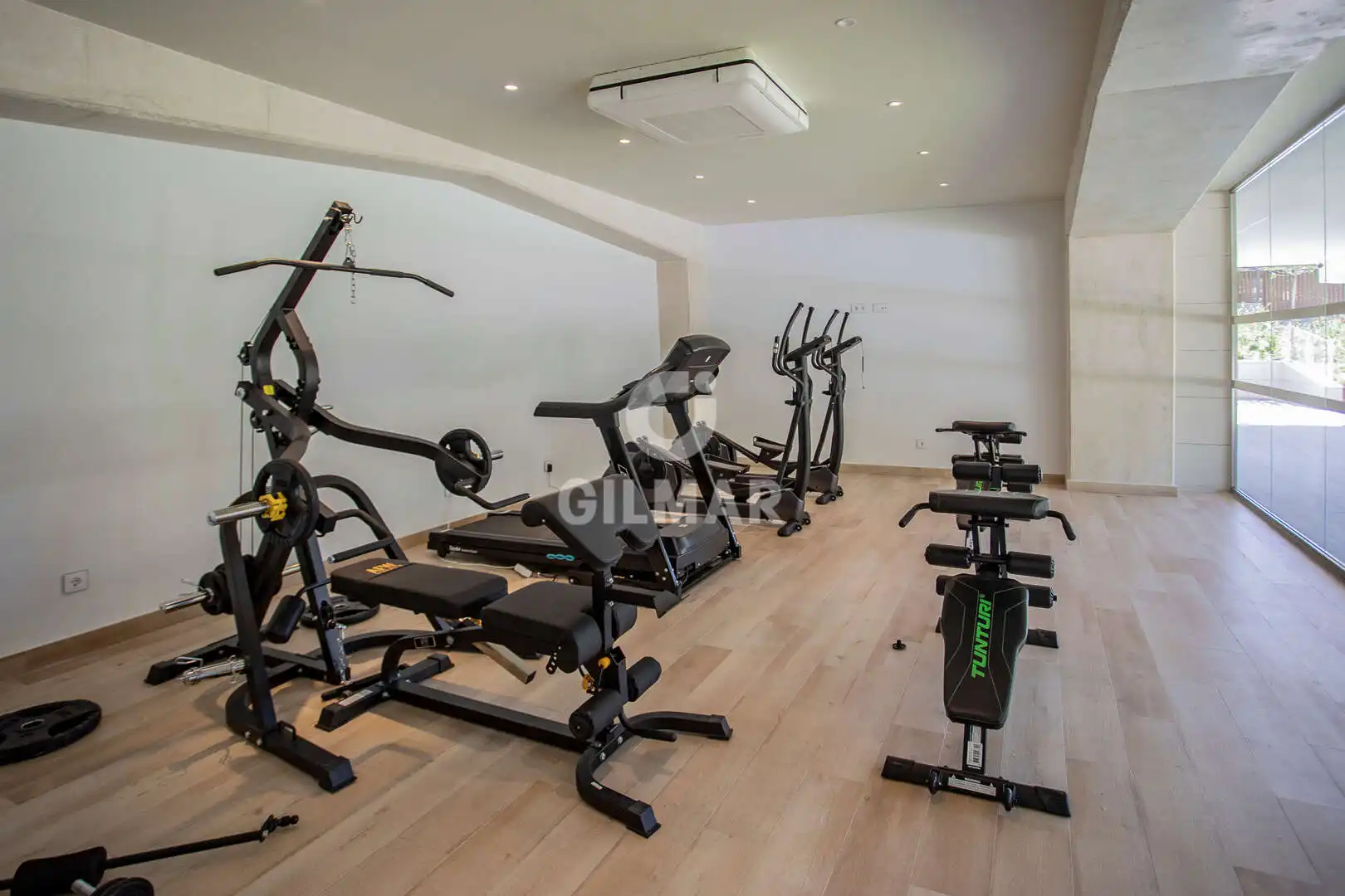 Piso en venta en Madrid con Calefacción, Jardín privado y Piscina