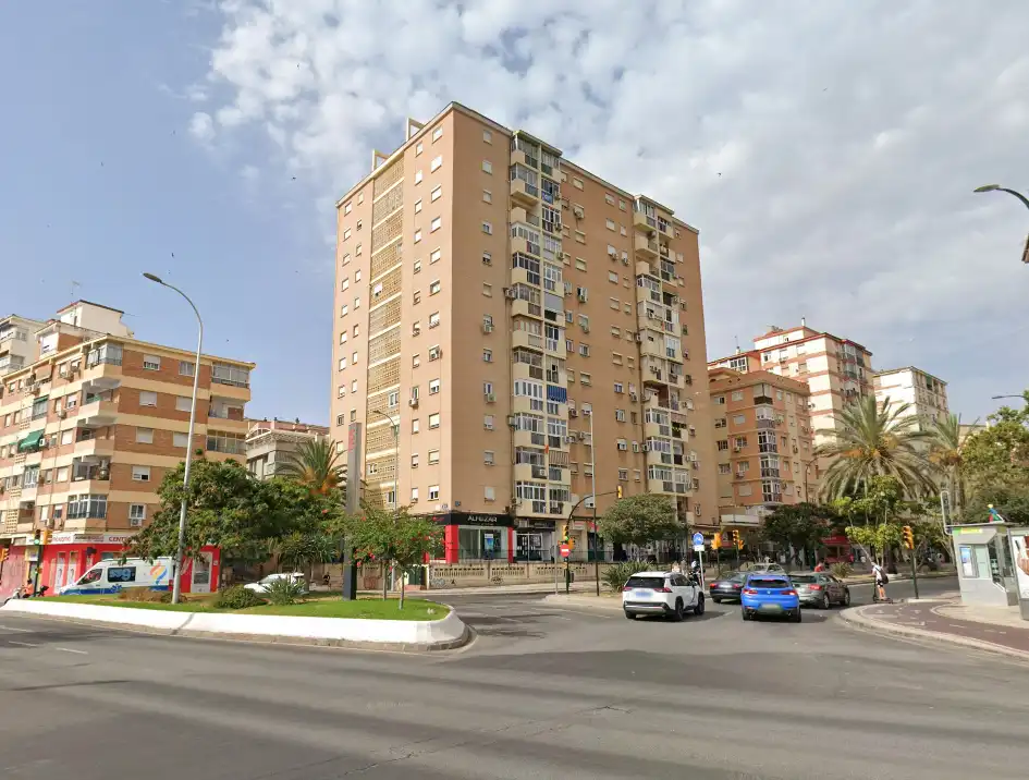 Vista exterior de Piso en venta en Cruz de Humilladero