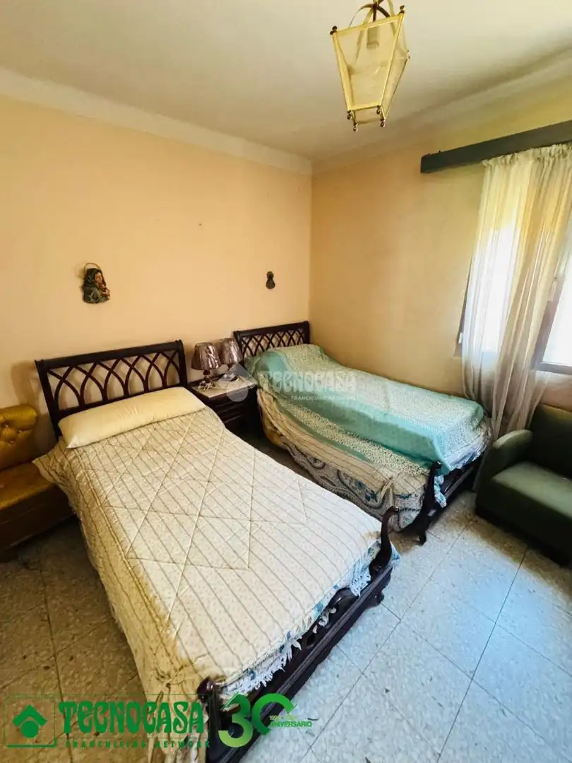 Bedroom of Flat for sale in Toledo  with Balcony