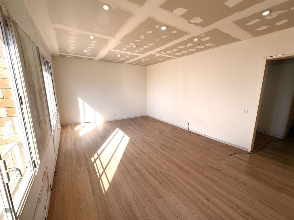 Living room of Flat for sale in Terrassa