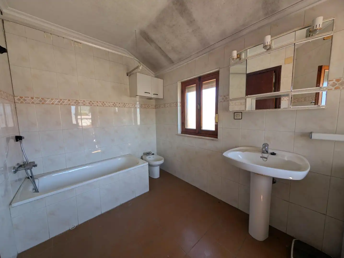 Bany de Casa o xalet en venda en Langreo amb Jardí privat