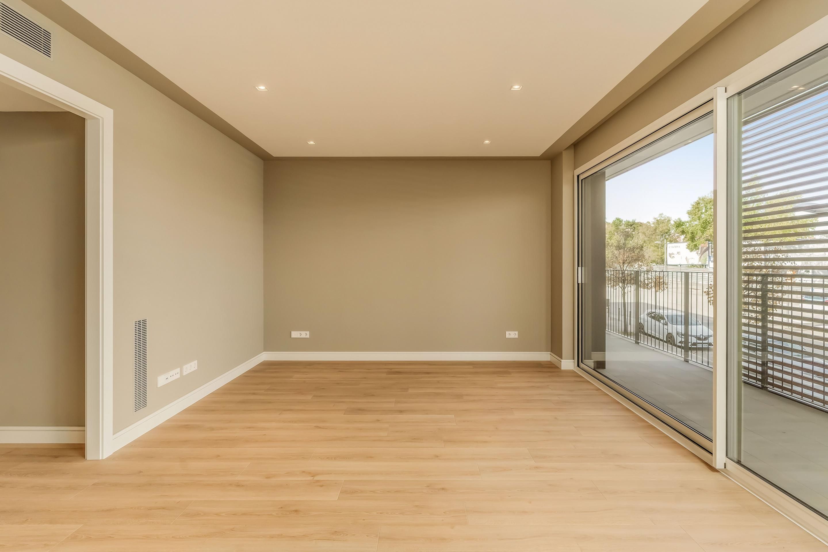 Wohnzimmer von Wohnung zur Miete in Sabadell mit Klimaanlage, Privatgarten und Parkett