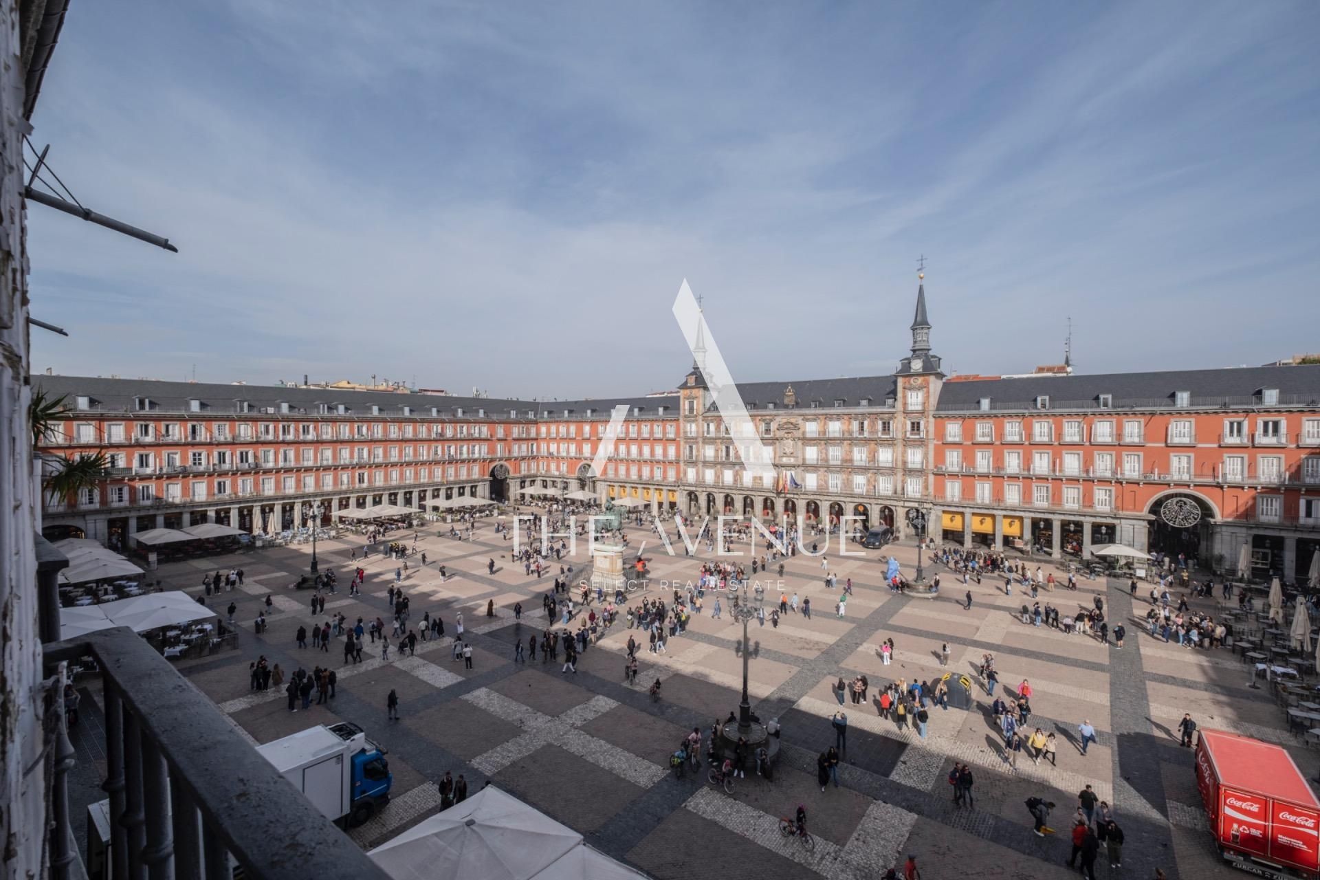 Exterior view of Flat for sale in  Madrid Capital  with Air Conditioner, Heating and Balcony