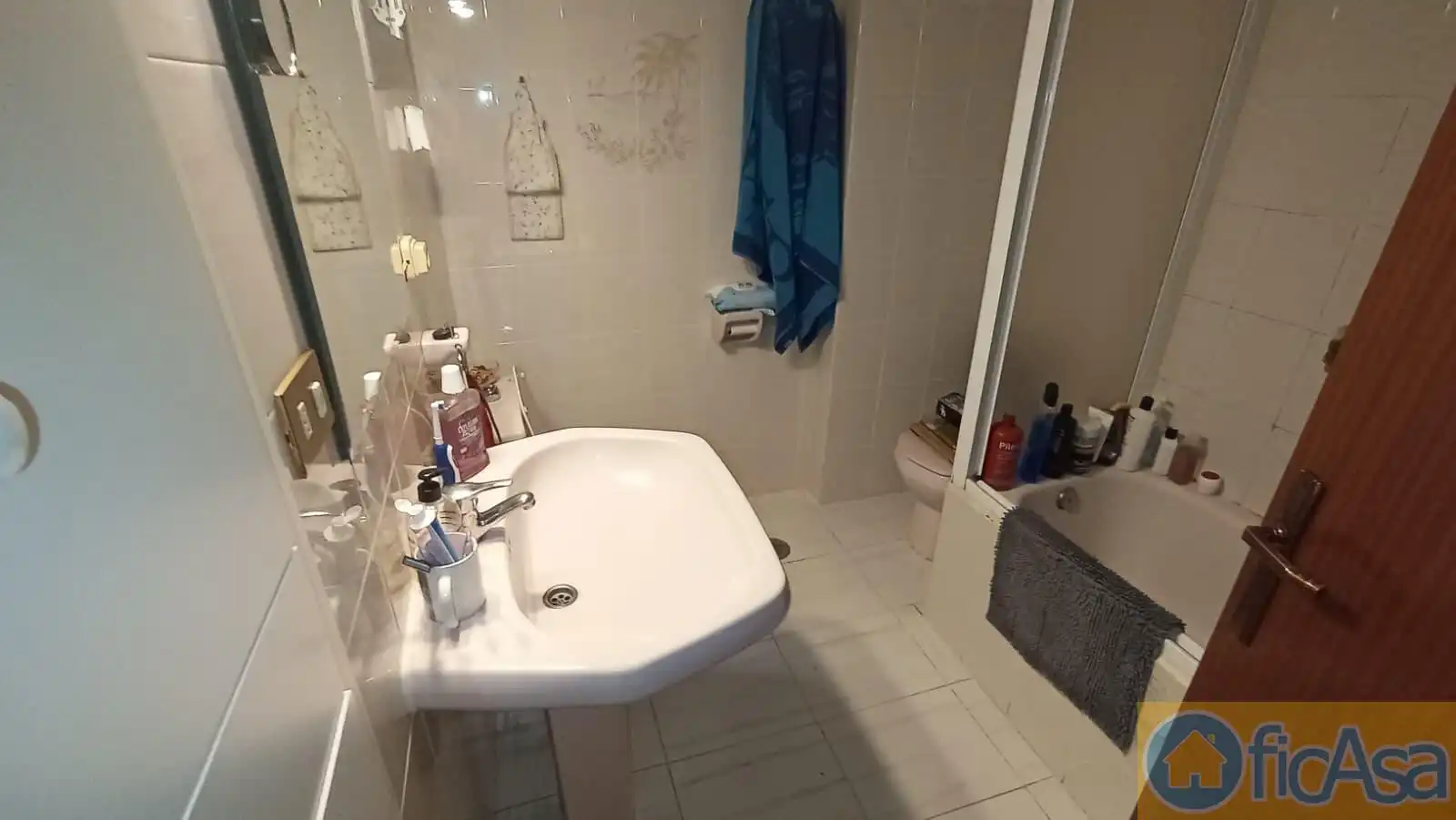 Baño de Apartamento en venta en Castellón de la Plana / Castelló de la Plana con Aire acondicionado y Balcón