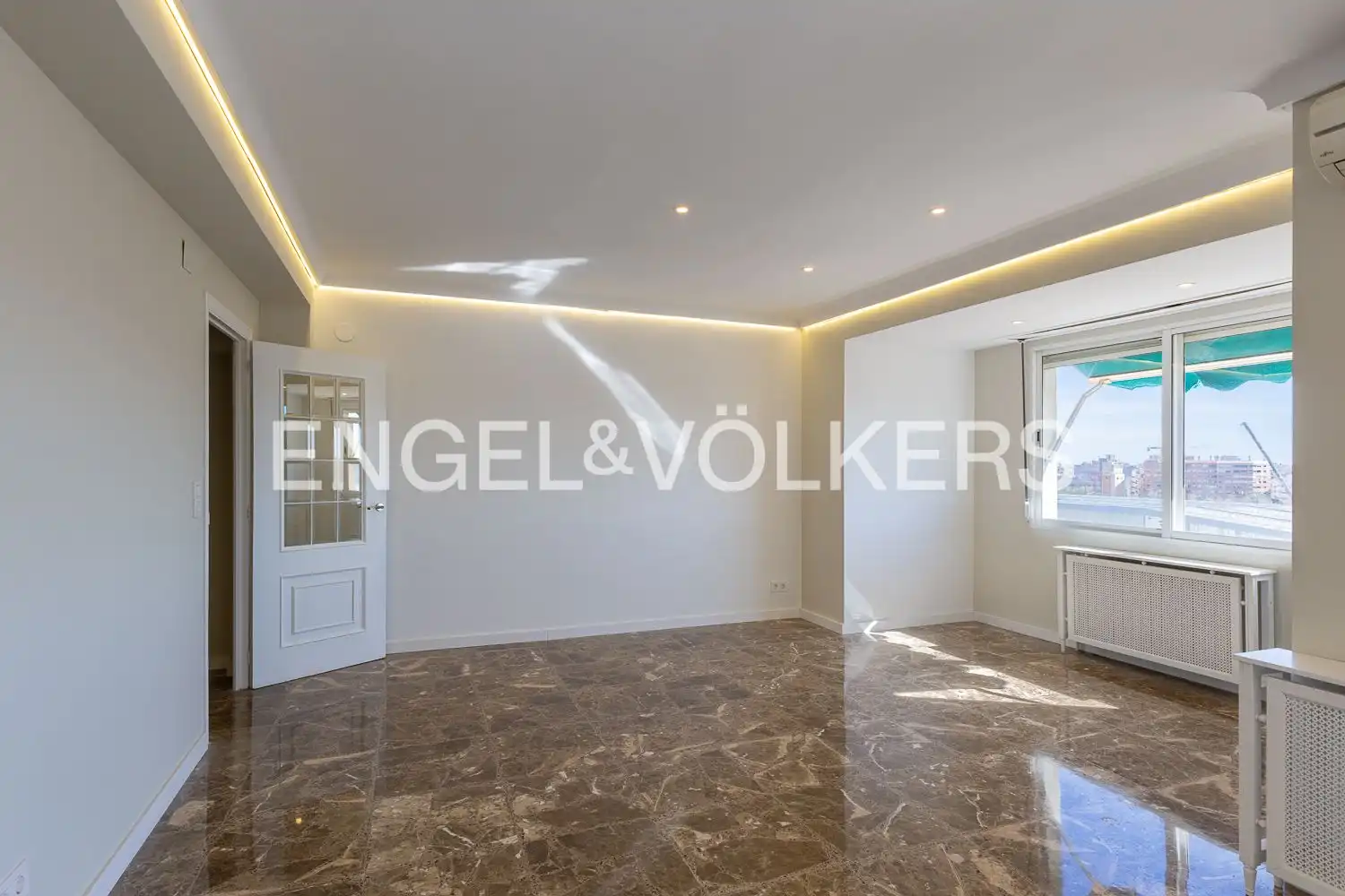 Comedor de Piso de alquiler en Valencia con Aire acondicionado, Calefacción y Terraza