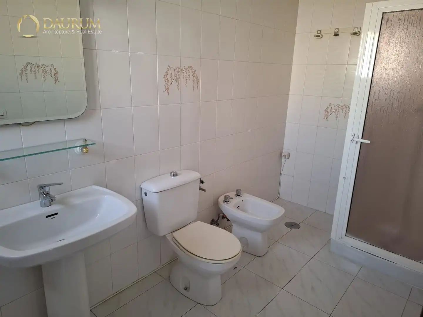 Bany de Casa o xalet en venda en Tomares amb Aire condicionat, Calefacció i Terrassa