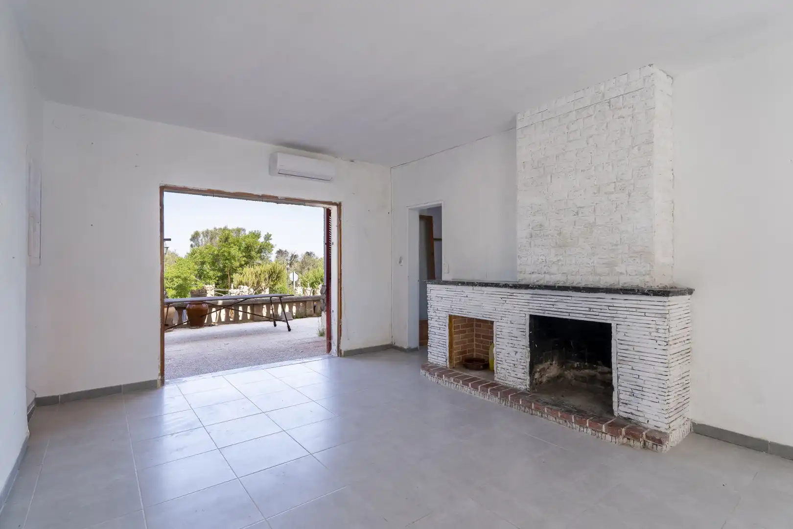 Ground floor for sale in Cala Llombards