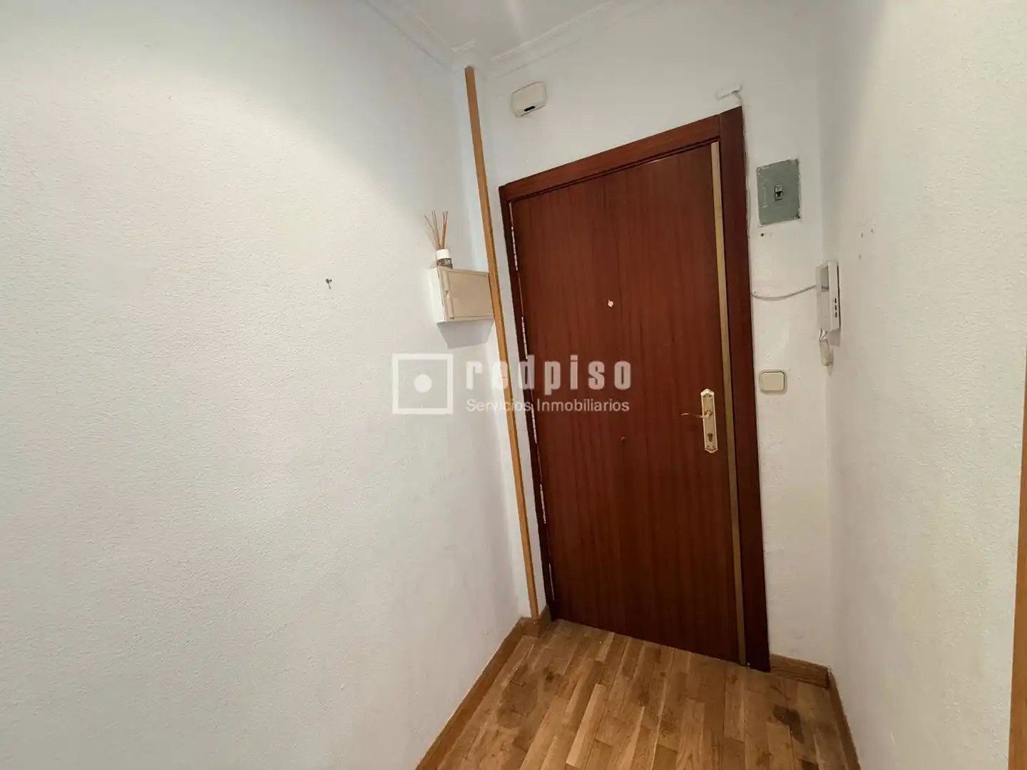 Piso en venta en Madrid con Calefacción y Terraza