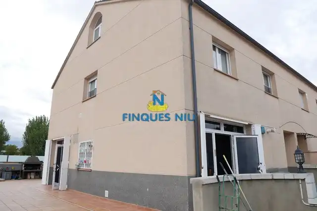 Exterior view of Houses for sale in Centre