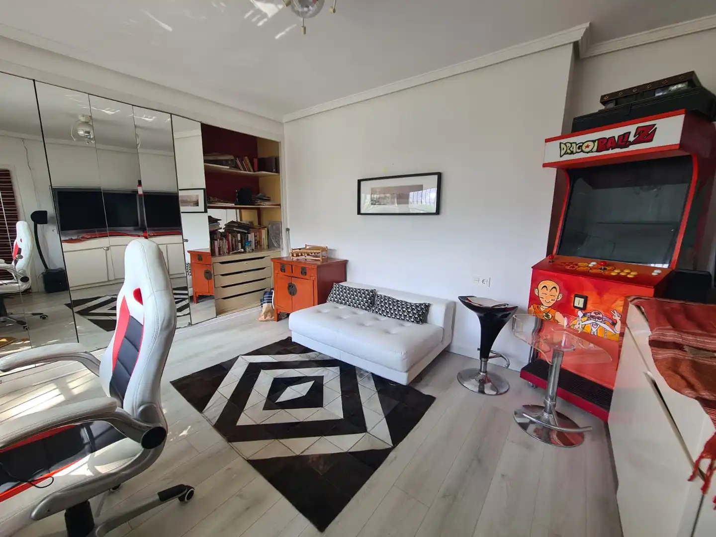 Sala de estar de Casa o chalet en venta en Marbella con Aire acondicionado, Jardín privado y Terraza