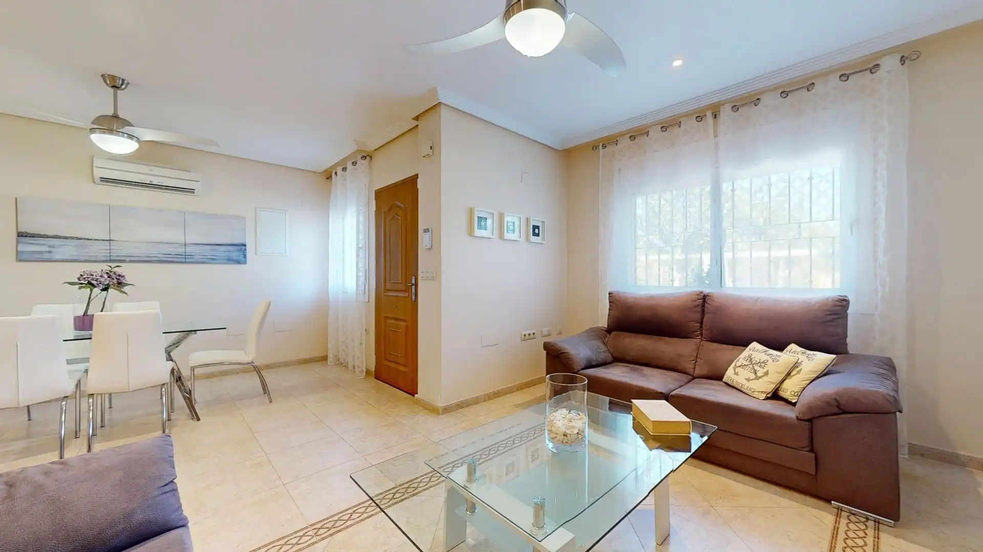 Living room of Detached homes for sale in Pilar de la Horadada  with Air Conditioner, Terrace and Community pool