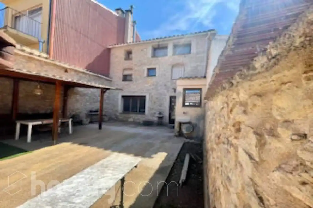 Houses for rent in Carrer Sant Enric, Mediona