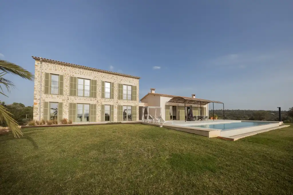 Casa rústica amb piscina en venda a Porreres