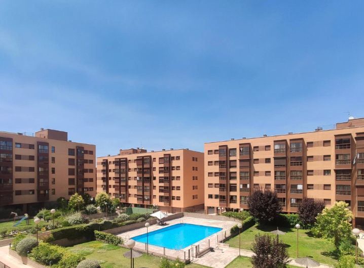 Apartment for rent in Calle de Deyanira, 59, Rejas