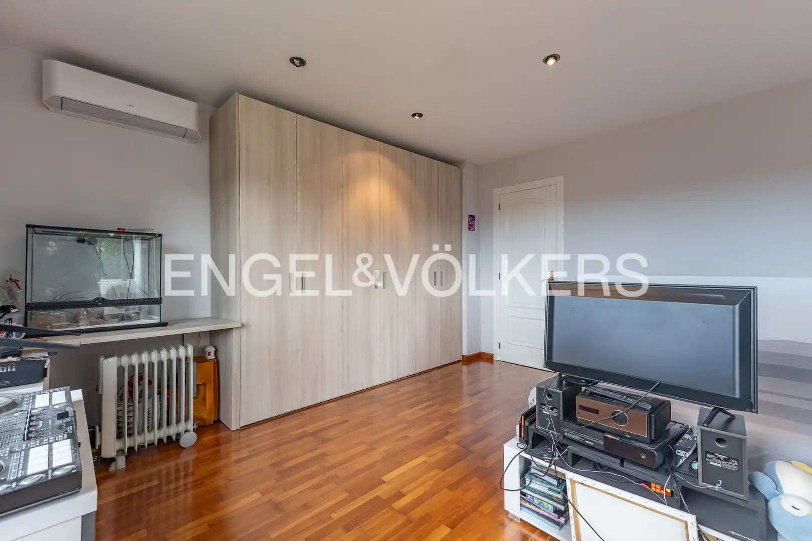 Houses for sale in Sant Cugat del Vallès  with Air Conditioner, Heating and Private garden