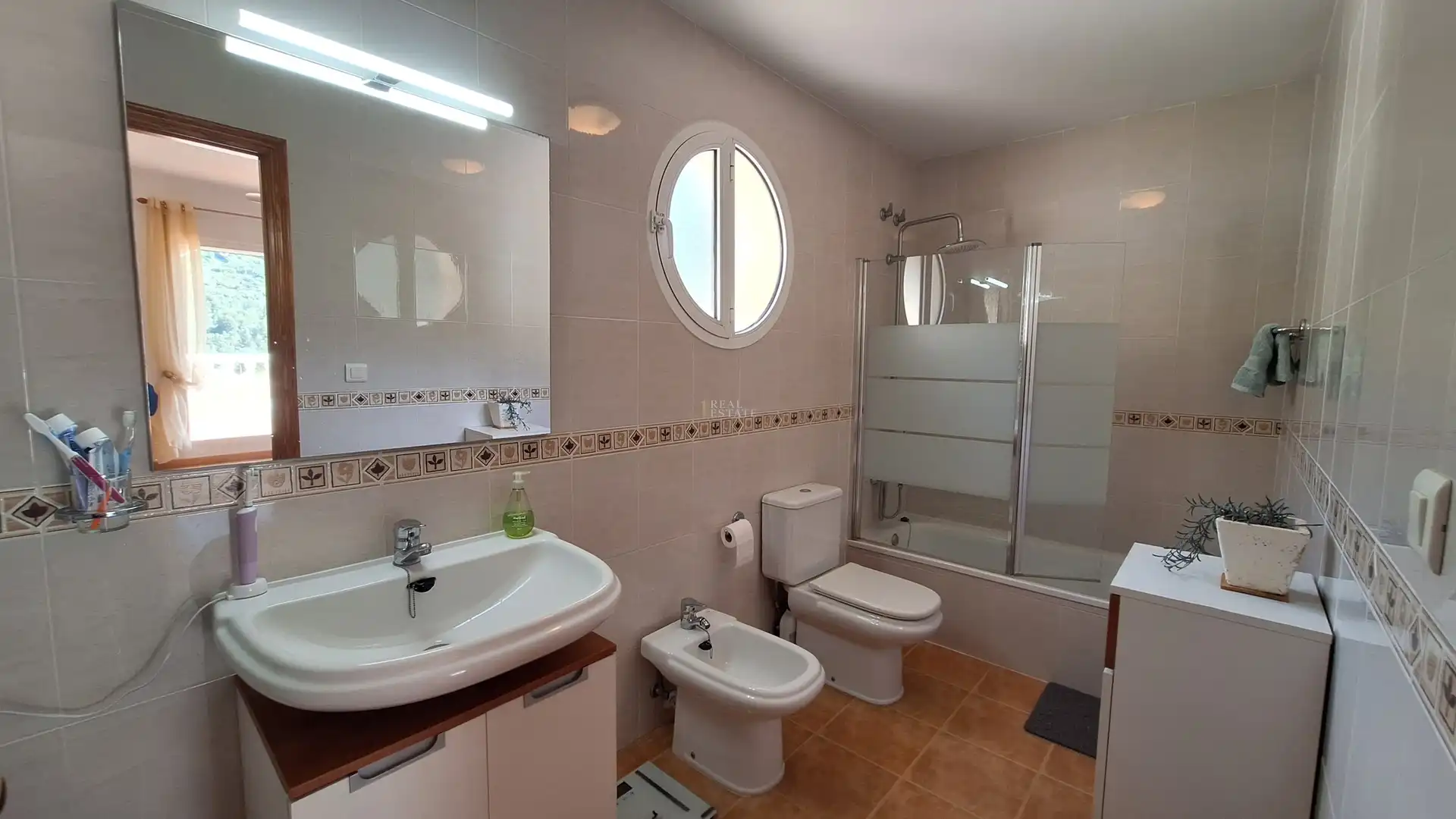 Bathroom of Houses for sale in Barx  with Heating, Terrace and Storage room