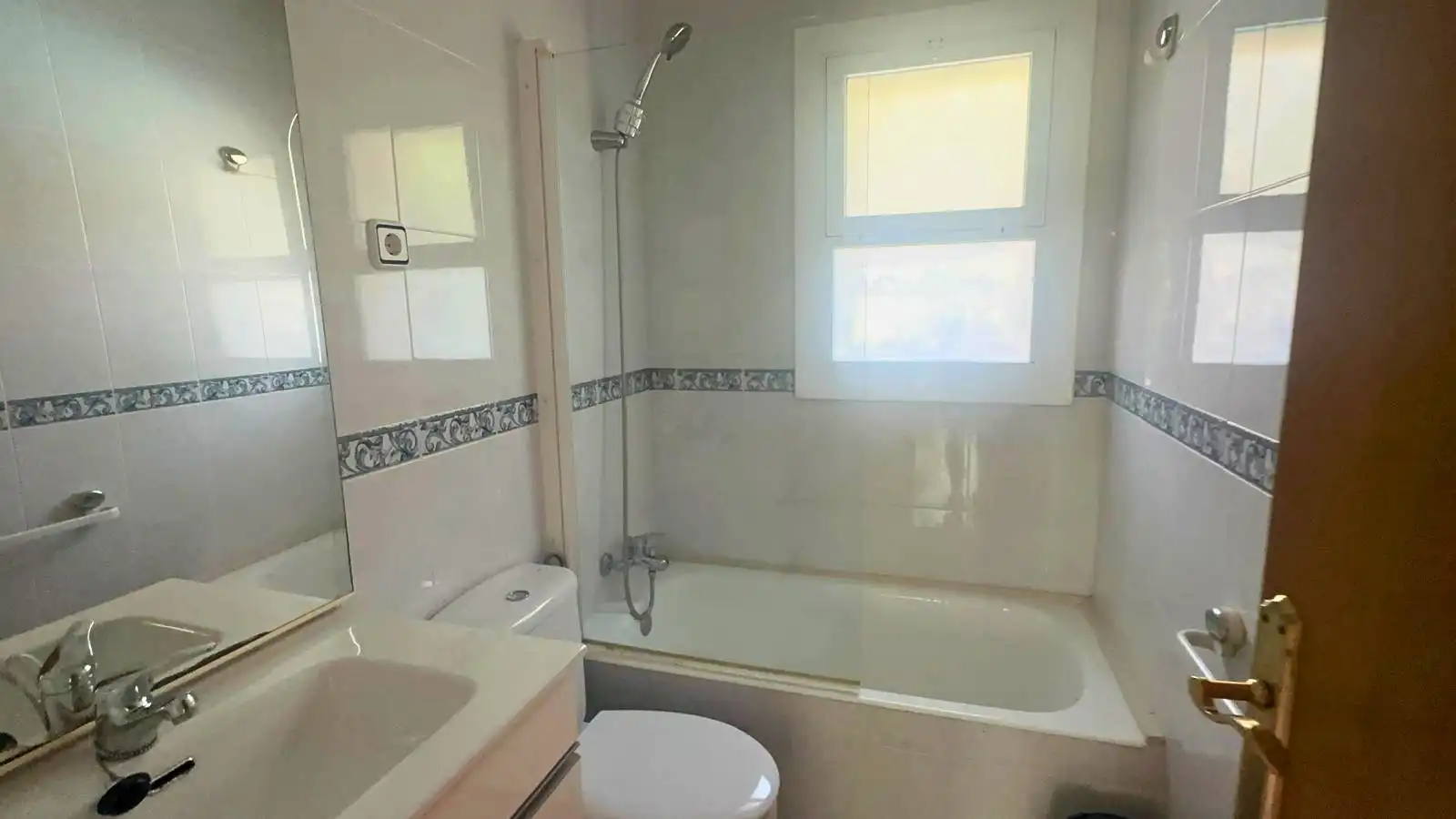 Baño de Piso en venta en Salou con Aire acondicionado y Balcón