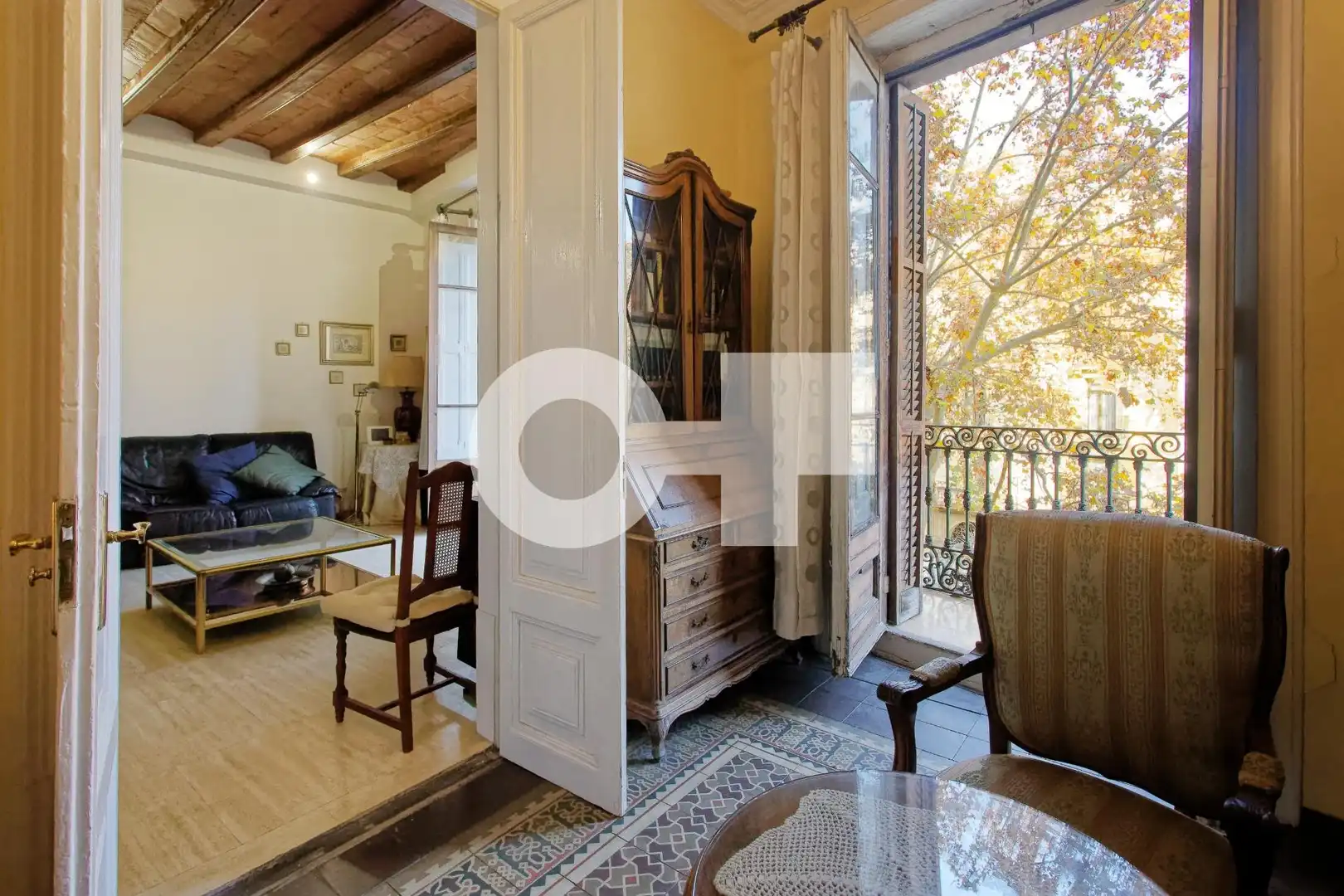 Sala d'estar de Apartament en venda en Barcelona amb Terrassa, Moblat i Balcó