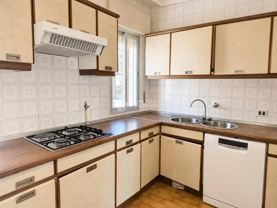 Cuina de Pis en venda en Madrid amb Terrassa i Balcó