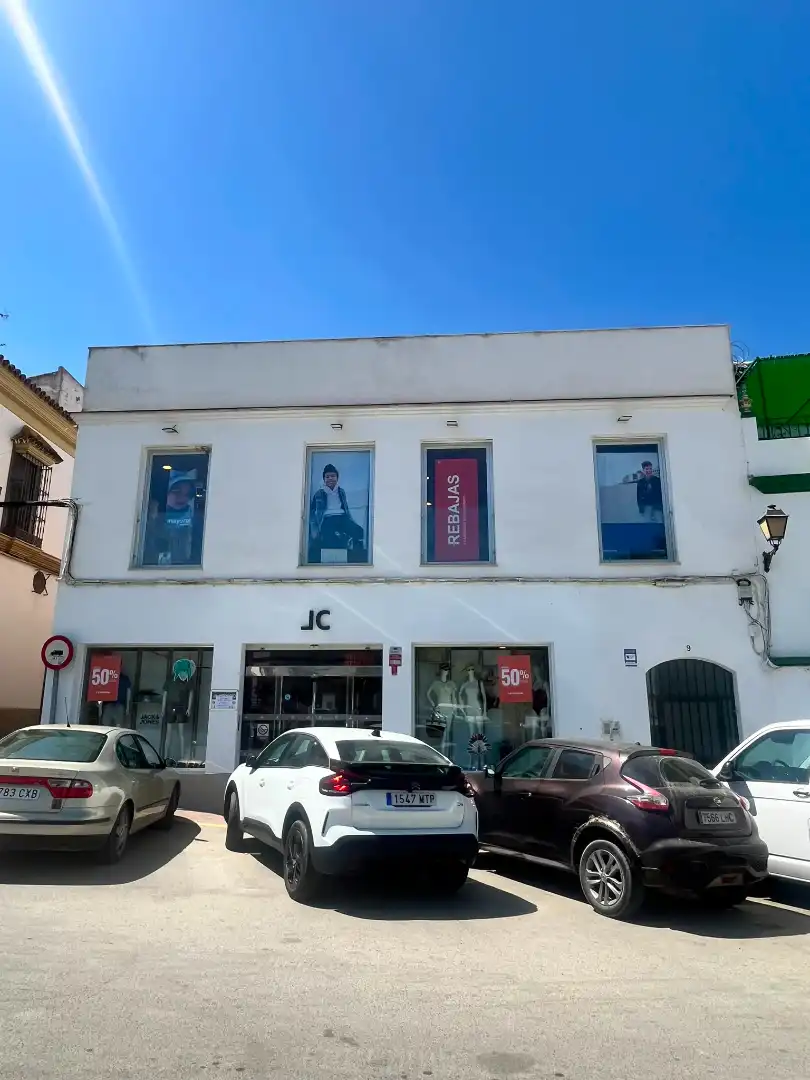 Wohnungen zum Verkauf in Sanlúcar la Mayor mit Klimaanlage, Heizung und Abstellraum