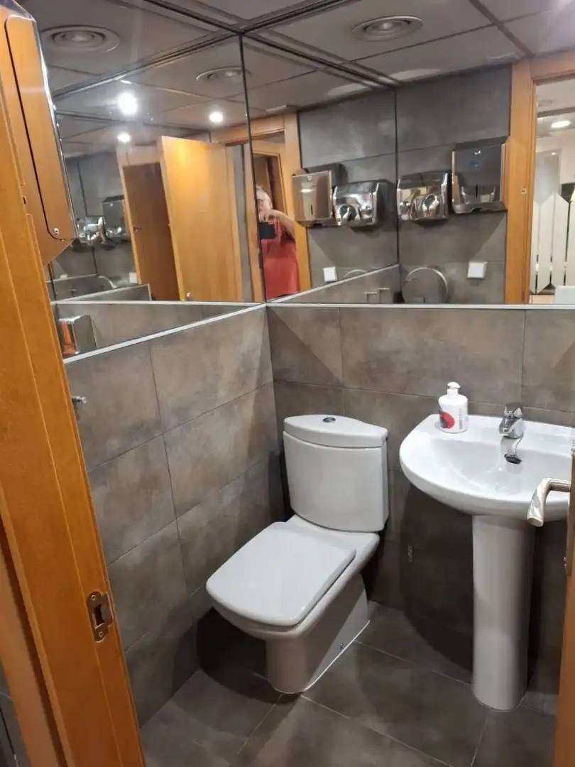 Baño de Piso en venta en Valencia con Parquet, Balcón y Alarma