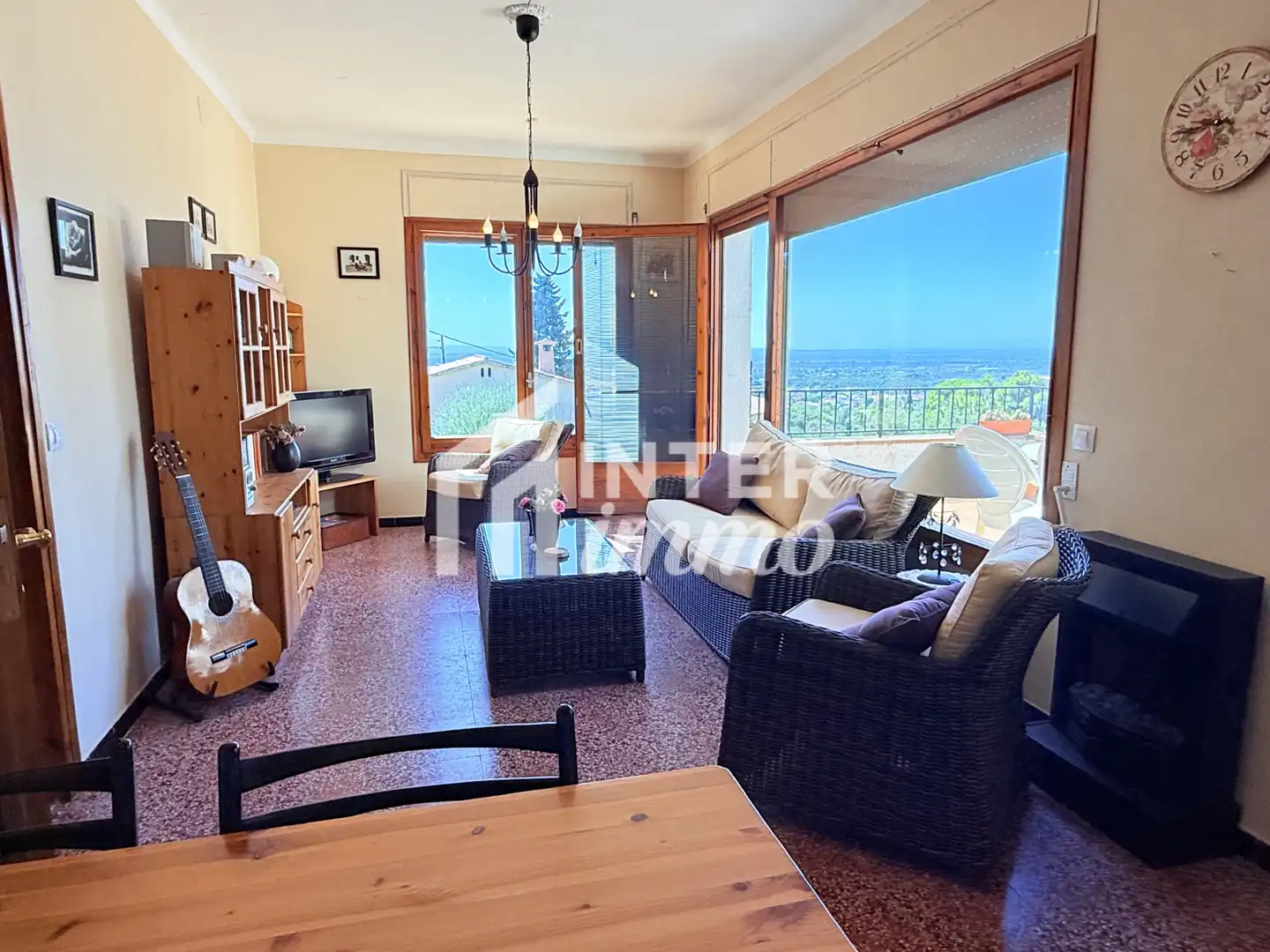 Casa con jardín en venta en Carrer salamanca 11