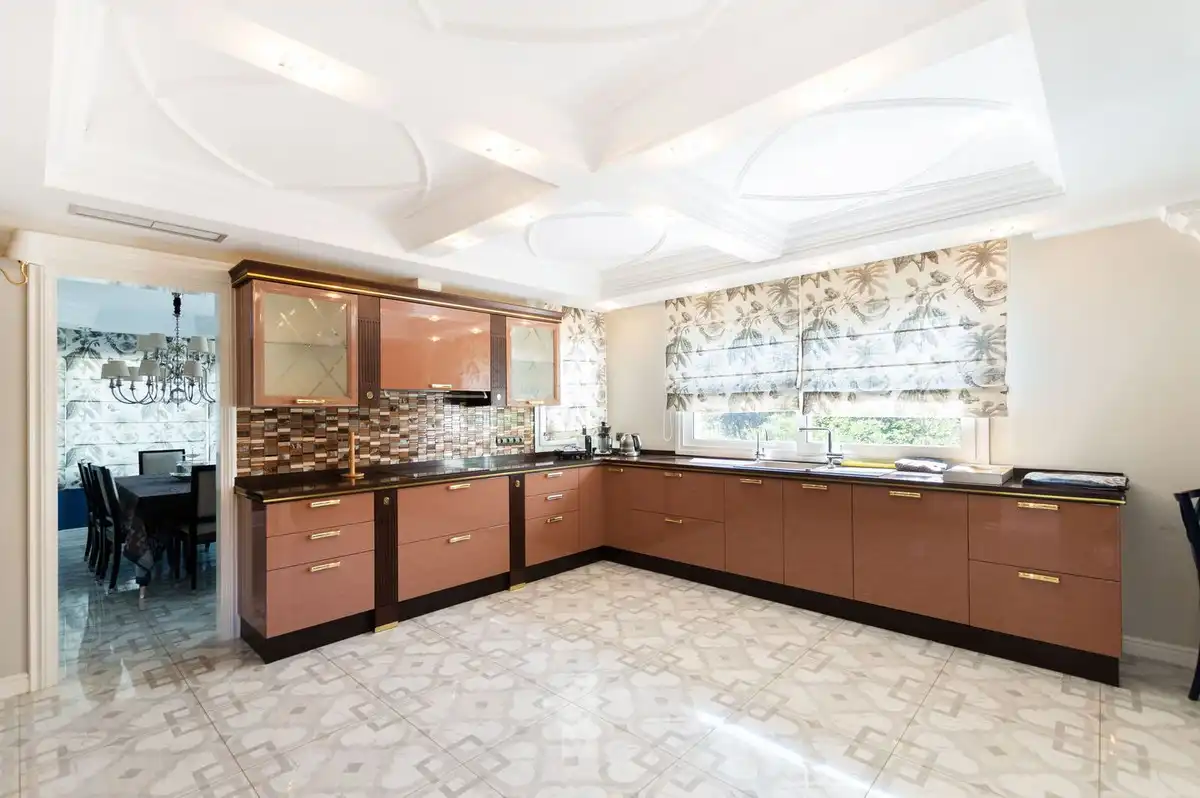 Cocina de Casa o chalet de alquiler en Marbella con Aire acondicionado, Jardín privado y Piscina