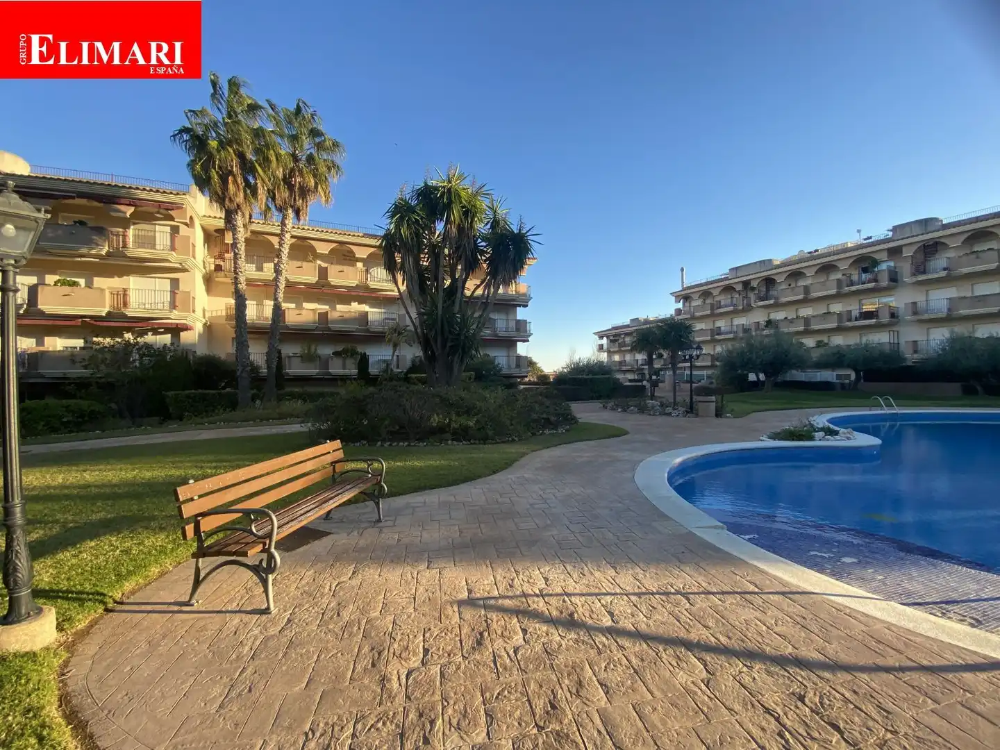 Piscina de Apartament en venda en La Ràpita amb Aire condicionat, Jardí privat i Terrassa