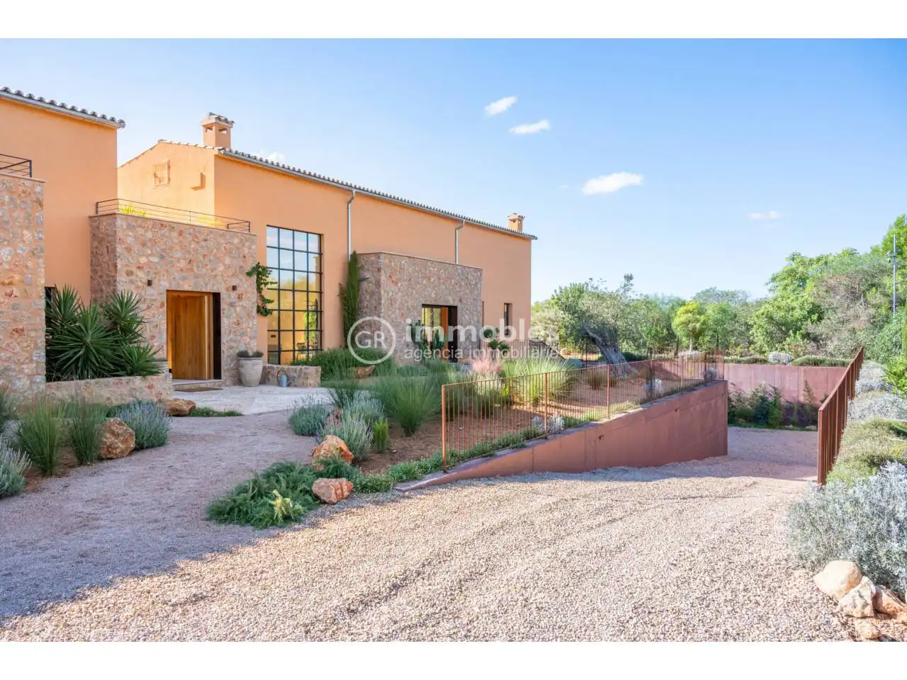 Houses for sale in Poligono 4, Santa María del Camí