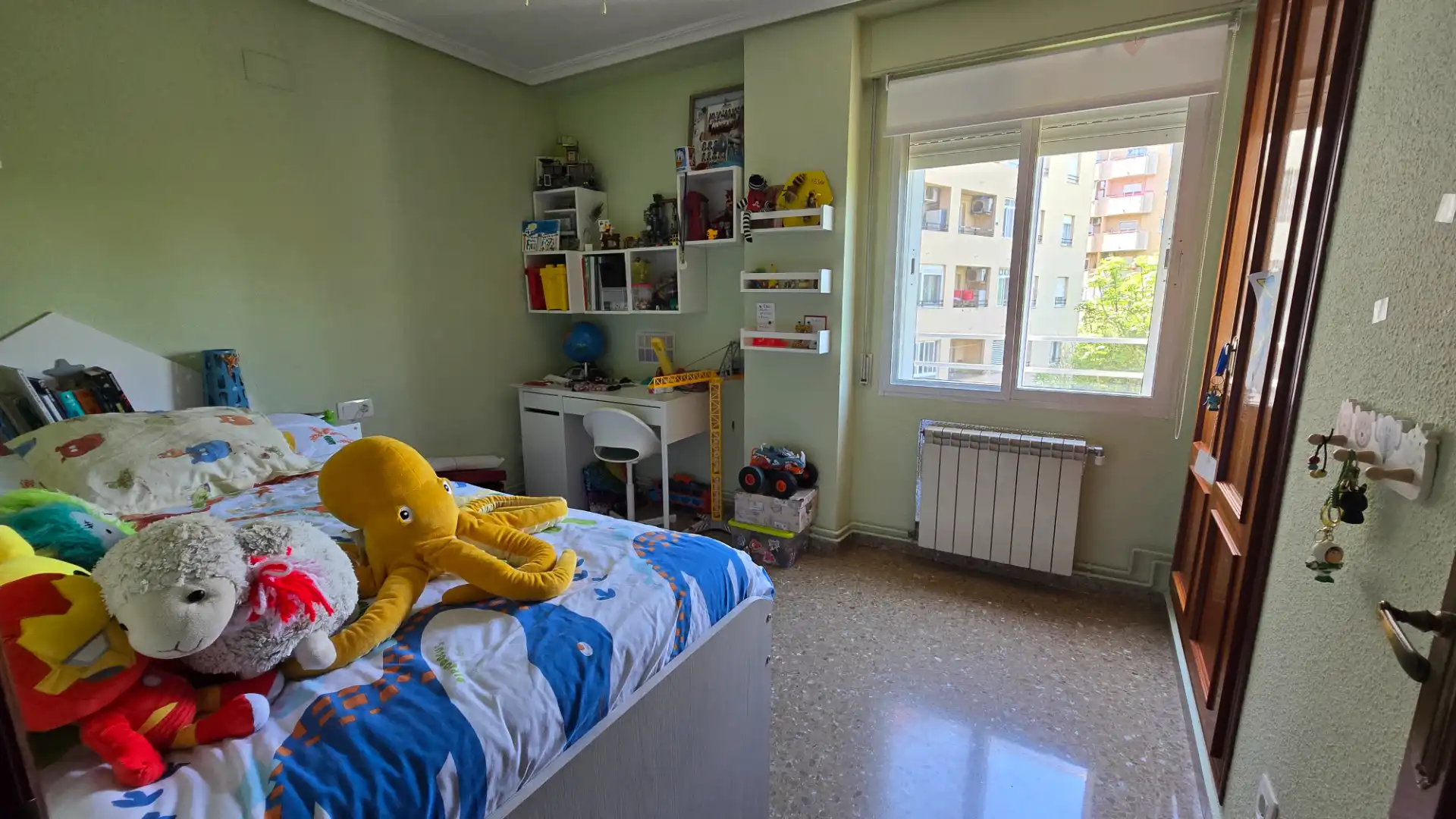 Habitación de Piso en venta en Valencia con Aire acondicionado, Calefacción y Horno
