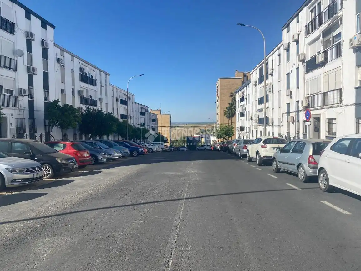 Parking de Piso en venta en Huelva con Aire acondicionado y Balcón