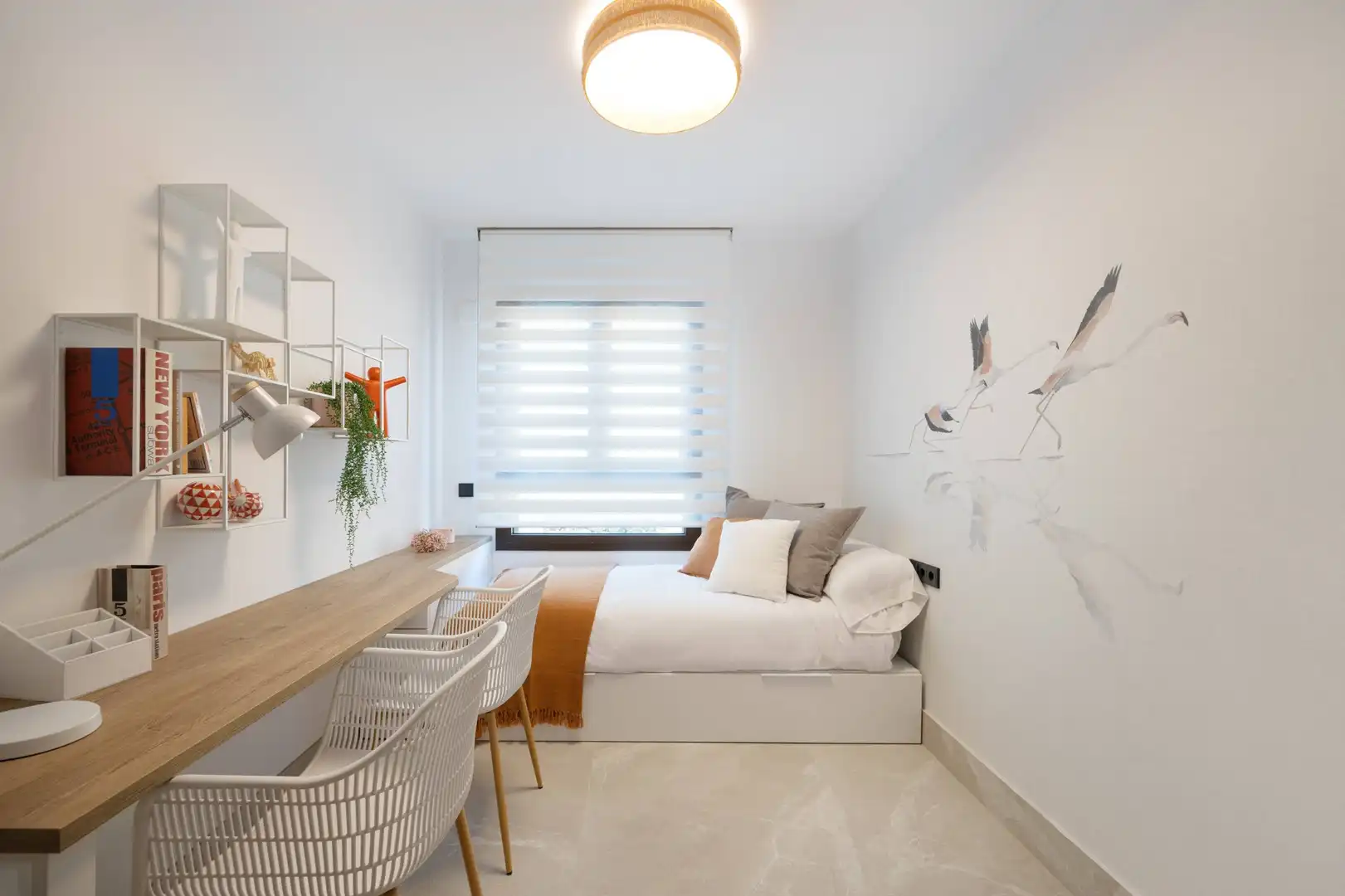 Habitación de Casa adosada en venta en Istán con Aire acondicionado, Calefacción y Jardín privado