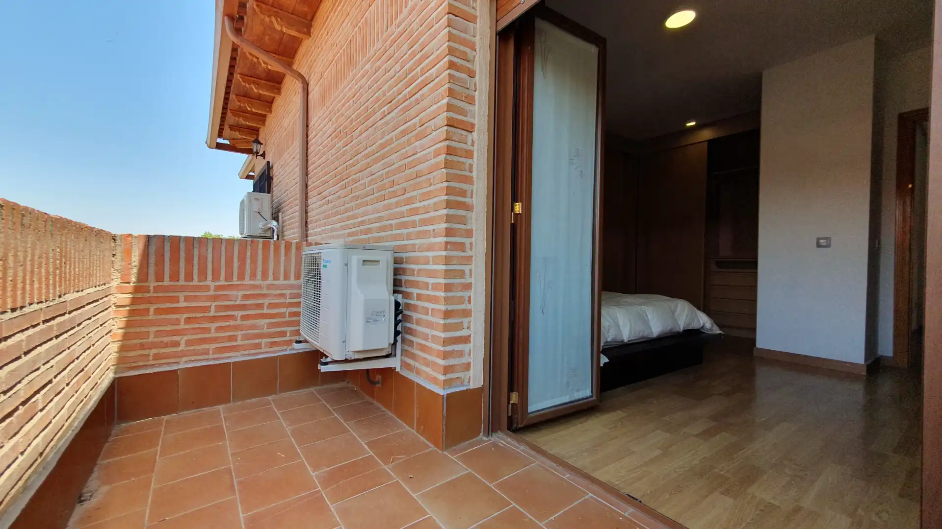Terrassa de Casa adosada en venda en Olías del Rey amb Aire condicionat, Calefacció i Jardí privat