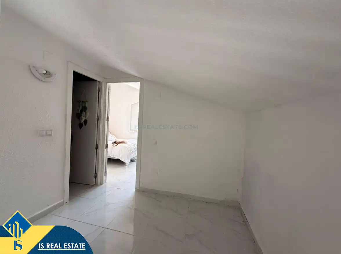 Dúplex en venta en Torrevieja con Calefacción, Terraza y Amueblado
