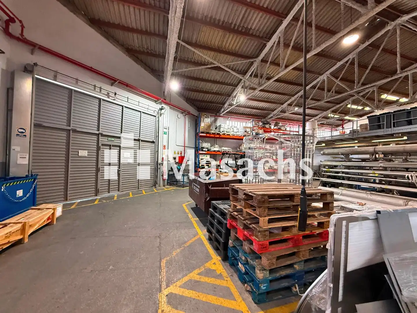 Nau industrial en venda en Terrassa