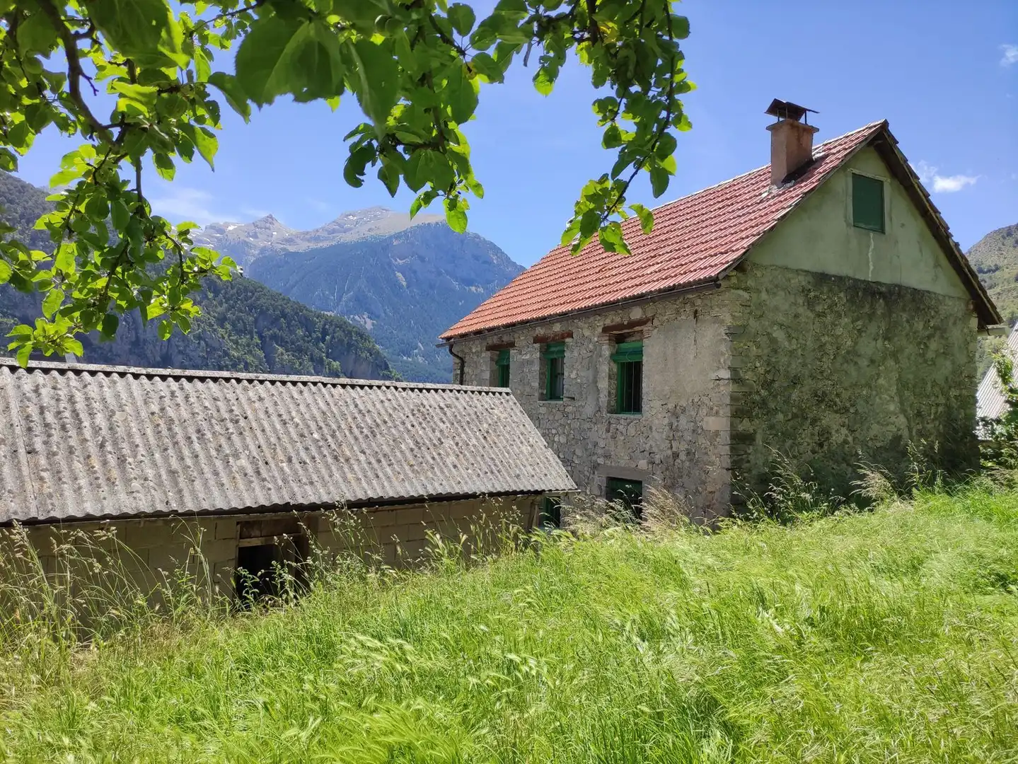Exterior view of Houses for sale in Bielsa  with Private garden and Storage room