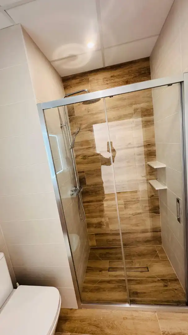 Bathroom of Ground floor for sale in Vinaròs  with Air Conditioner and Parquet flooring