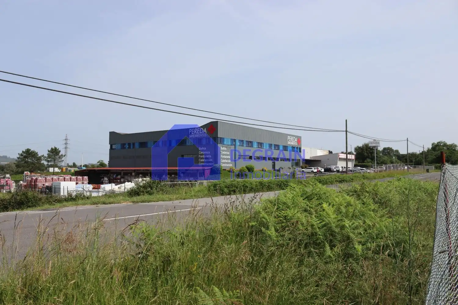 Außenansicht von Fabrik Grundstücke zum Verkauf in Siero
